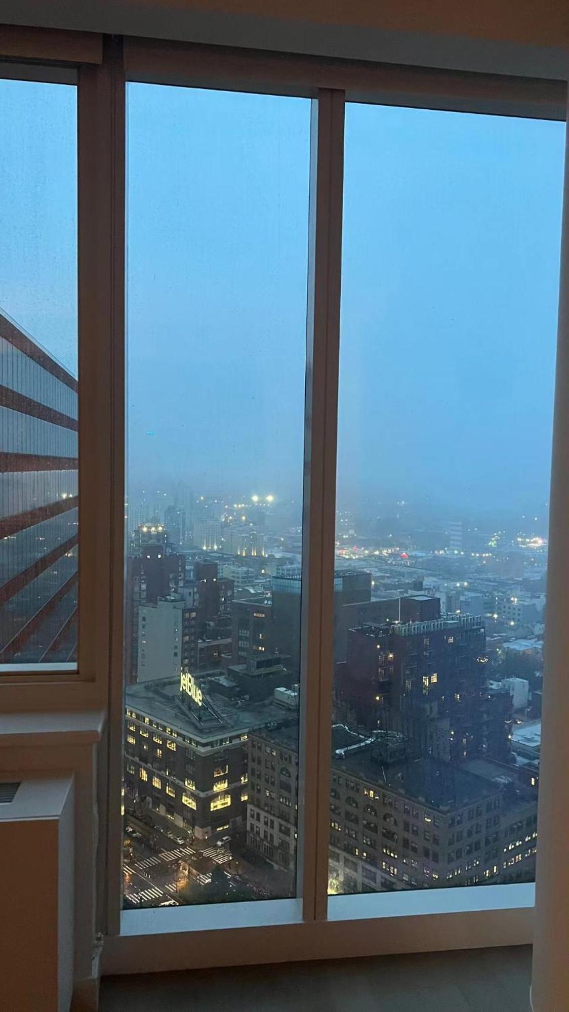 Apartment Luxury 2 Bedrooms 2 Bathrooms Corner Breathtaking Views Modern Retreat